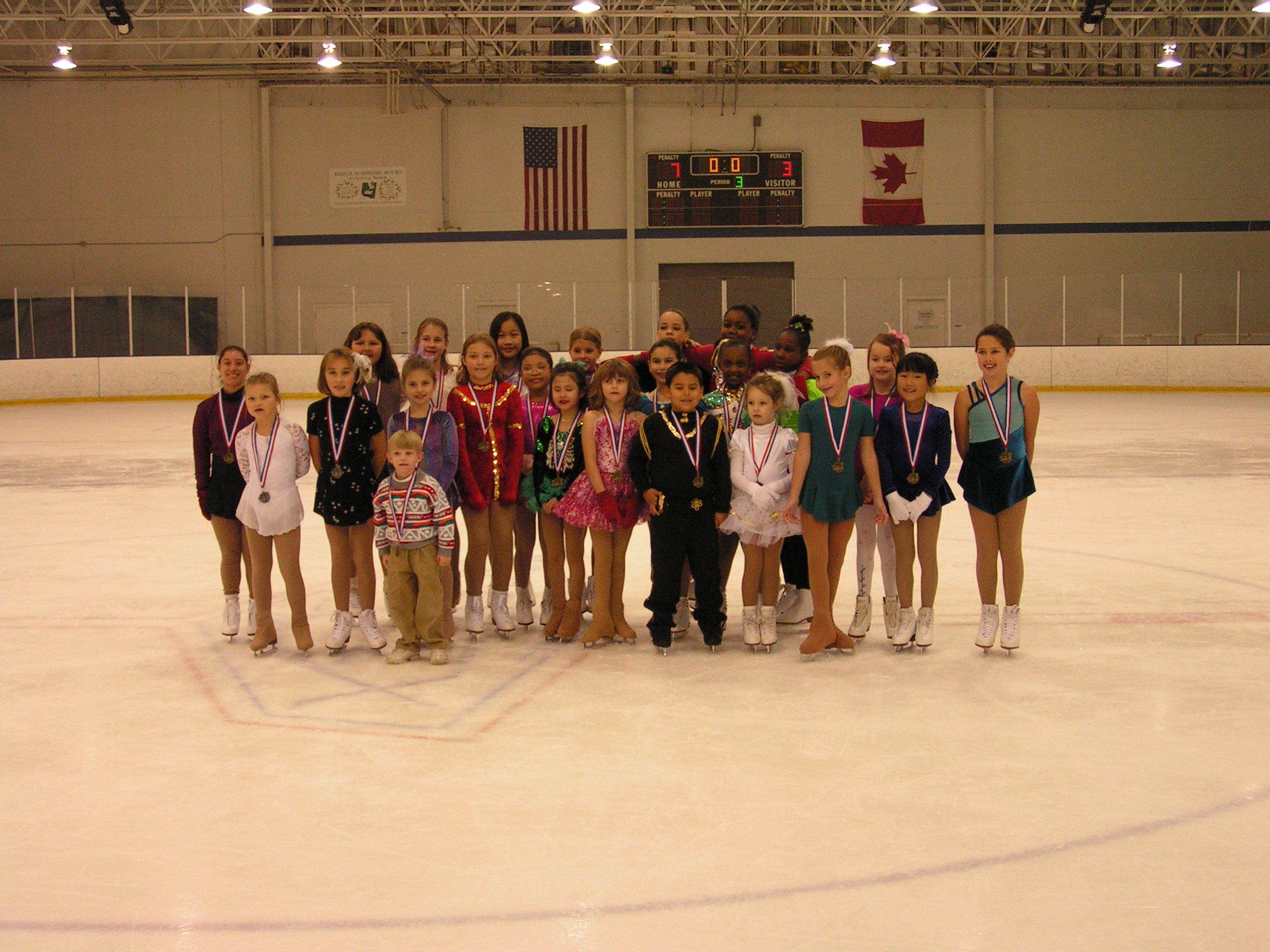 ./2005/Monica Ice Skating/Monica ice sk 11-19 0012.JPG